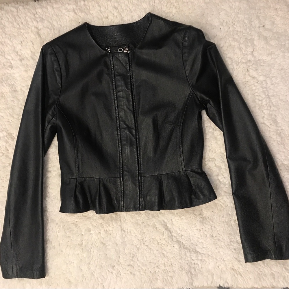 100% LEATHER! BB DAKOTA ruffle leather jacket!